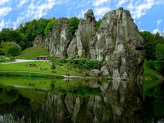 Externsteine im Spiegel
